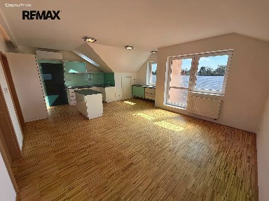 Prodej bytu 3+kk 74 m²