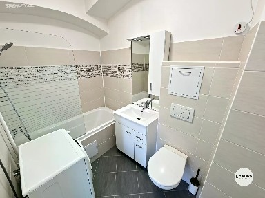 Pronájem bytu 1+kk 30 m²