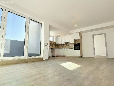 Pronájem bytu 3+kk 86 m²