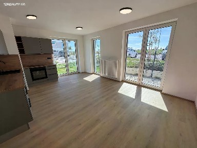 Pronájem bytu 1+kk 39 m²