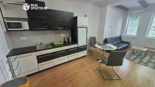 Pronájem bytu pokoje 38 m²