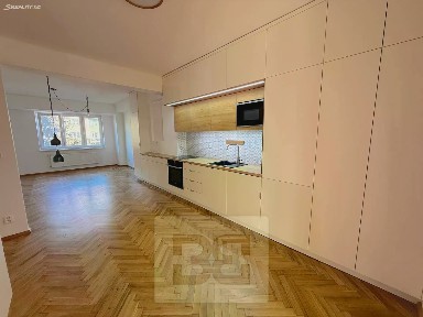 Pronájem bytu 3+kk 72 m²