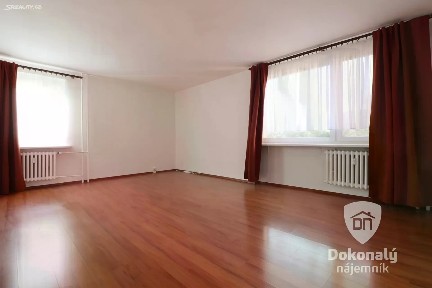 Hnězdenská, Praha - Troja