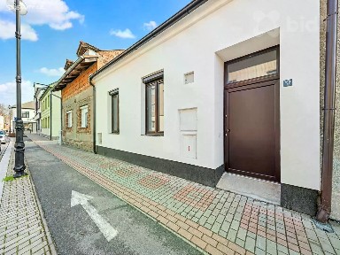 Pronájem bytu 1+1 30 m²