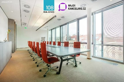Pronájem kanceláře 769 m²