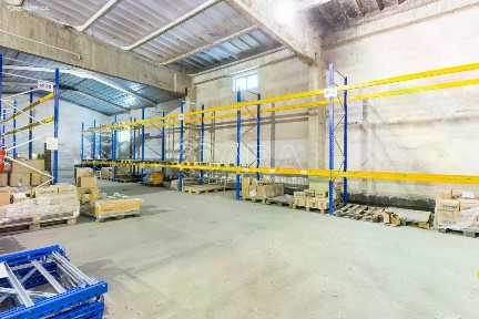 Pronájem skladového prostoru 529 m²