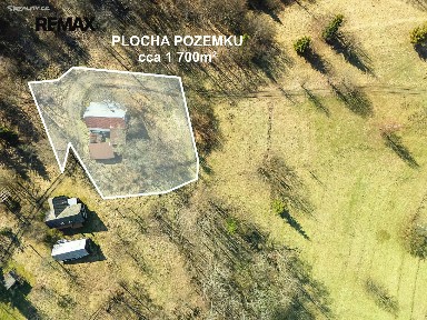 Bílá