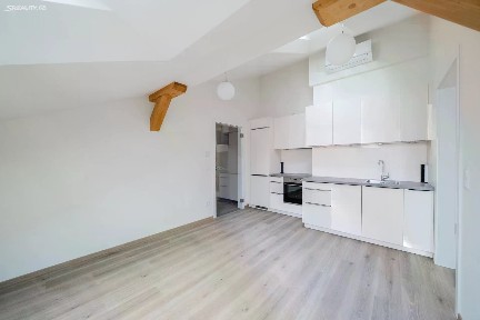 Pronájem bytu 2+kk 43 m²