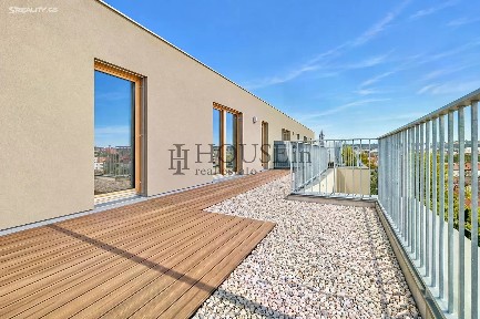 Pronájem bytu 3+kk 98 m²