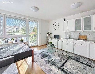 Pronájem bytu 1+kk 35 m²