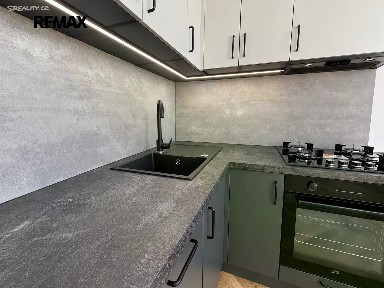 Pronájem bytu 3+kk 56 m²