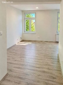 Pronájem bytu 1+kk 28 m²