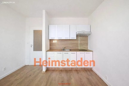 Pronájem bytu 1+kk 27 m²