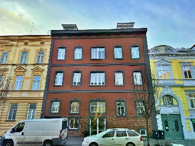 Pronájem bytu 3+kk 83 m²