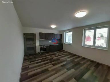 Pronájem bytu 1+kk 42 m²