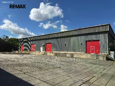 Pronájem skladového prostoru 1100 m²