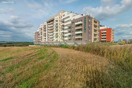 Pronájem bytu 1+kk 39 m²