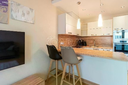 Pronájem bytu 1+kk 37 m²