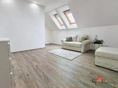 Pronájem rodinného domu 95 m², pozemek 920 m²