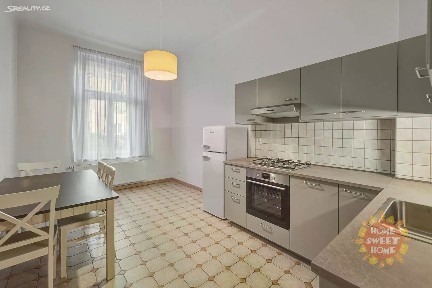 Pronájem kanceláře 85 m²