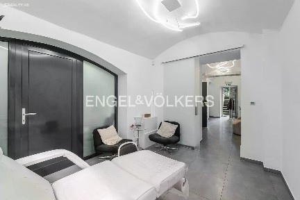 Pronájem obchodního prostoru 58 m²