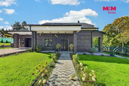 Prodej rodinného domu 249 m², pozemek 602 m²