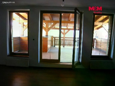 Prodej obchodního prostoru 900 m²