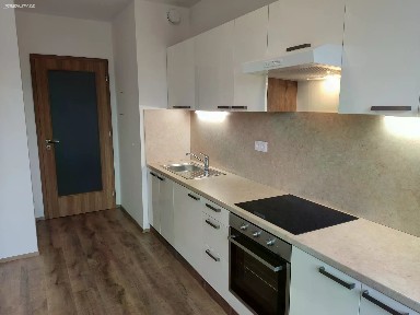 Pronájem bytu 1+kk 40 m²