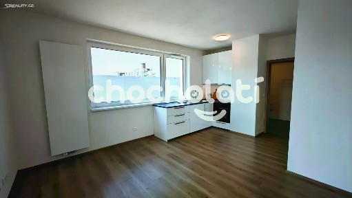 Pronájem bytu 1+kk 27 m²