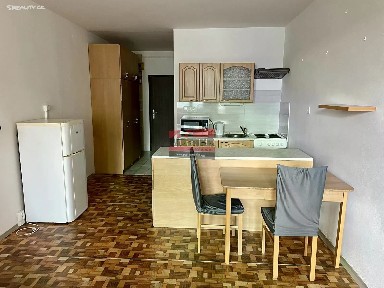 Pronájem bytu 1+kk 31 m²