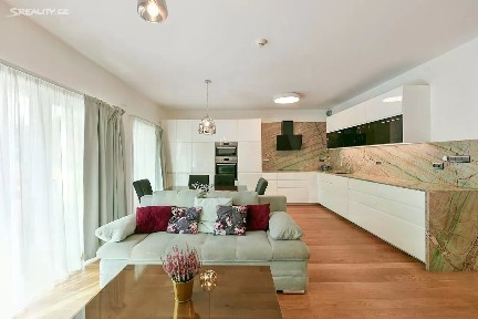 Pronájem bytu 2+kk 76 m²