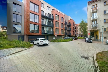 Pronájem bytu 2+kk 62 m²