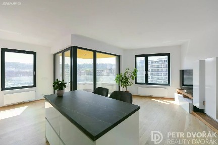 Pronájem bytu 2+kk 58 m²