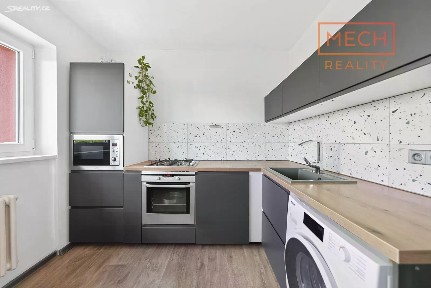 Pronájem bytu 2+1 56 m²