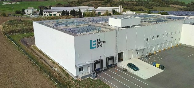 Pronájem skladového prostoru 802 m²