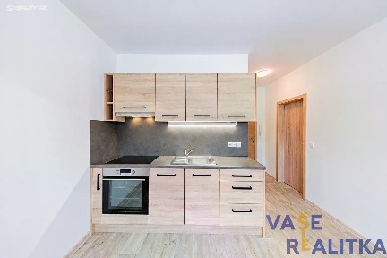Pronájem bytu 1+1 37 m²