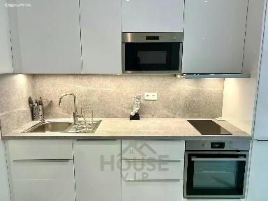 Prodej bytu 1+kk 45 m²