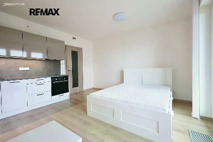 Pronájem bytu 1+kk 31 m²