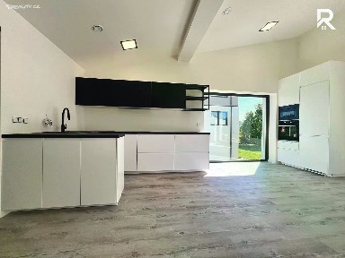 Pronájem bytu 3+kk 126 m²