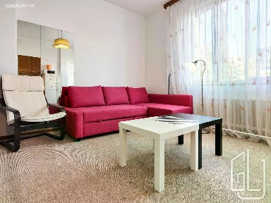 Pronájem bytu 1+kk 28 m²