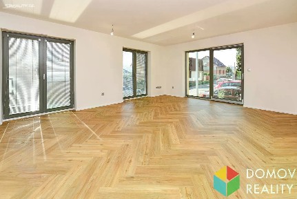 Pronájem bytu 2+kk 52 m²