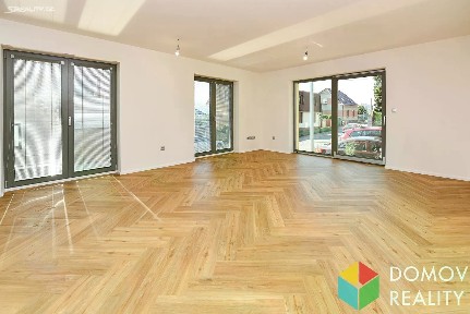 Pronájem bytu 2+kk 52 m²