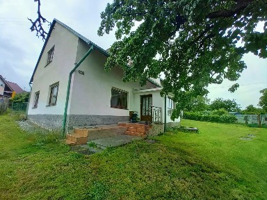 Prodej rodinného domu 100 m², pozemek 1153 m²