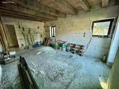 Tovární, Loket