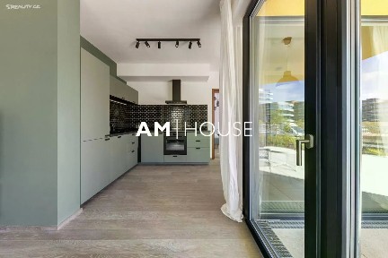 Pronájem bytu 2+kk 66 m²