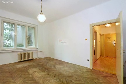 Pronájem bytu 1+1 37 m²