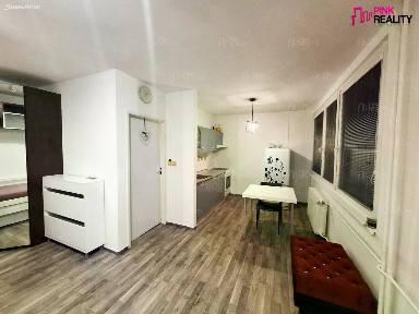 Pronájem bytu 1+kk 28 m²