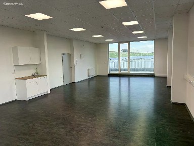Pronájem kanceláře 84 m²