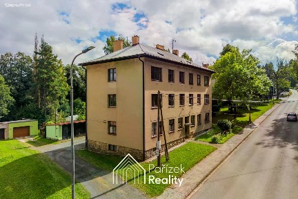 17. listopadu, Police nad Metují