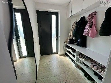 Pronájem bytu 4+kk 97 m²